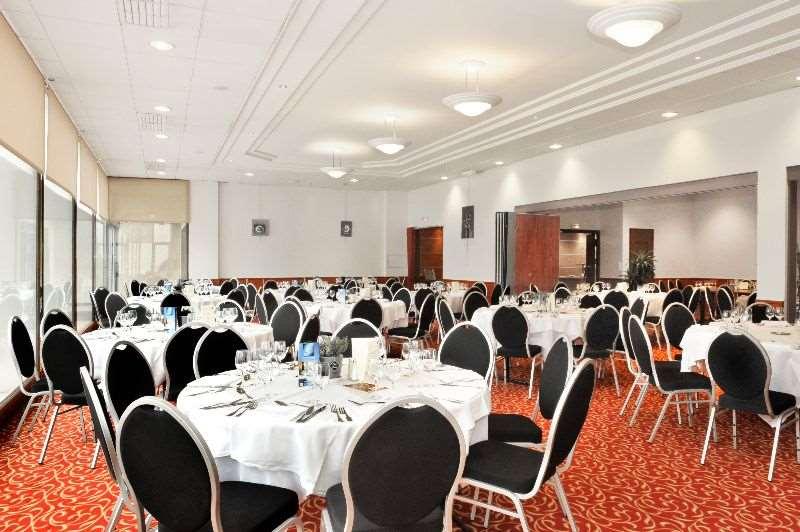 Brit Hotel Nantes Vigneux - L'Atlantel レストラン 写真