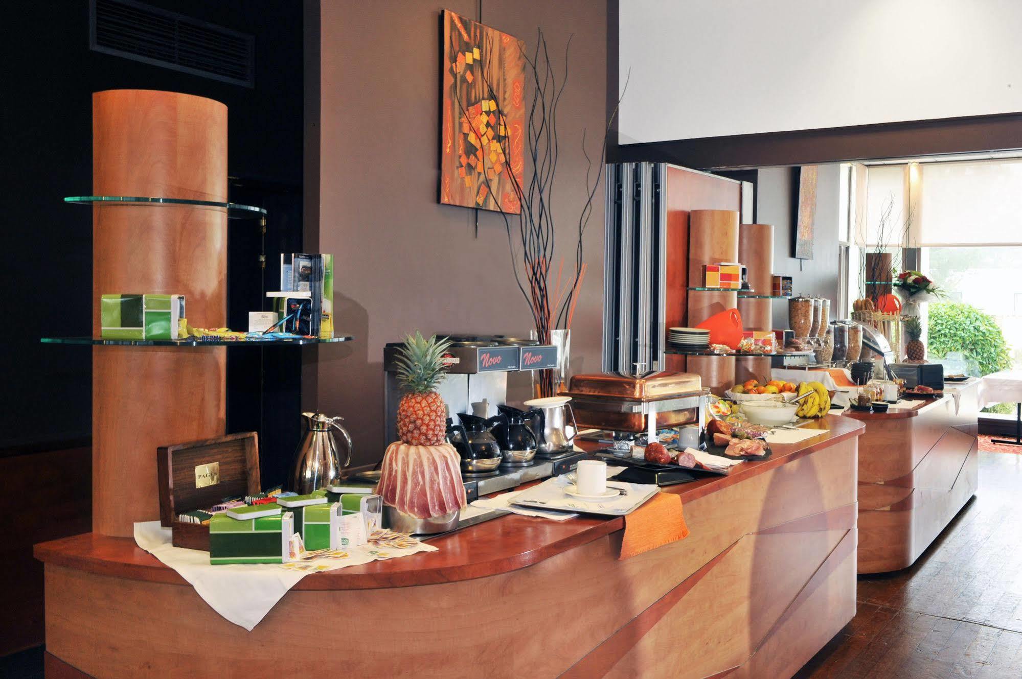 Brit Hotel Nantes Vigneux - L'Atlantel エクステリア 写真